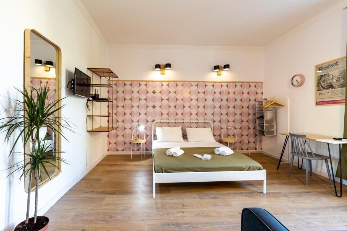 Central Vera Studio - Ideal For 3 - By Wehost Τυφλίδα Εξωτερικό φωτογραφία